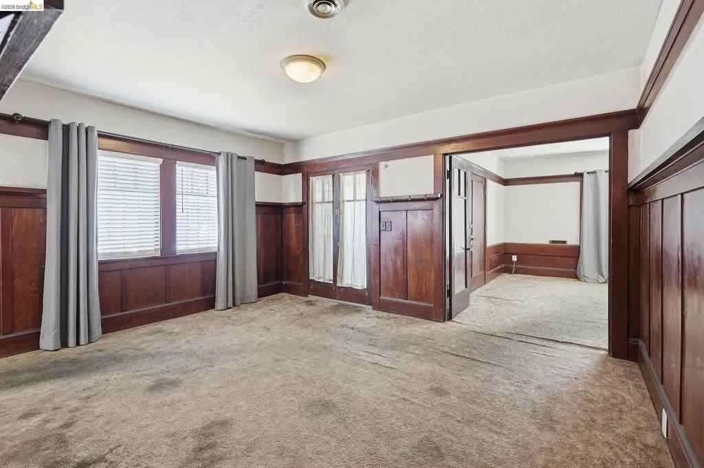 861 70th Avenue Oakland CA 94621