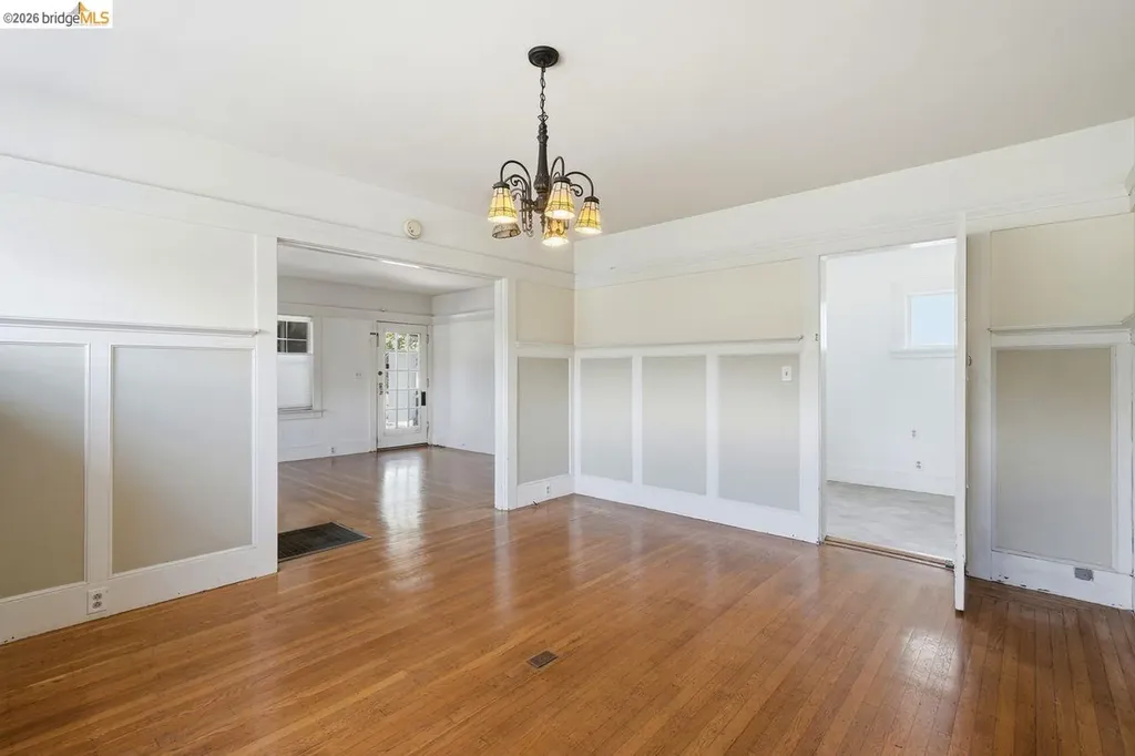1045 Stanford Avenue Oakland CA 94608