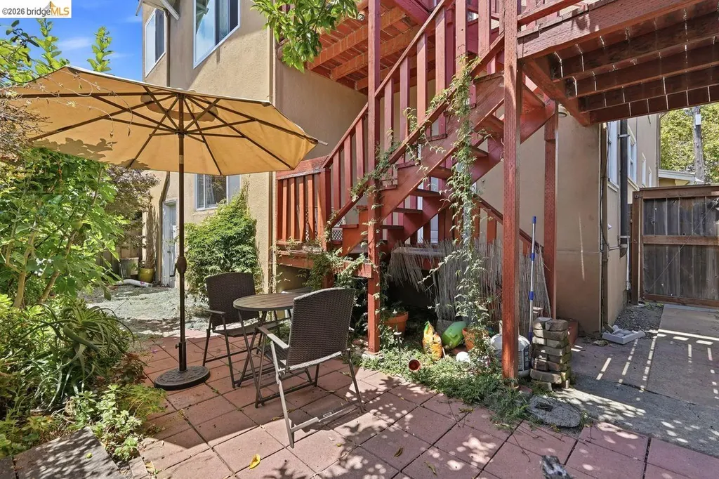 1045 Stanford Avenue Oakland CA 94608
