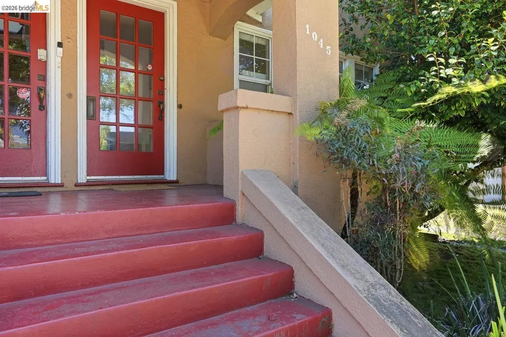 1045 Stanford Avenue Oakland CA 94608