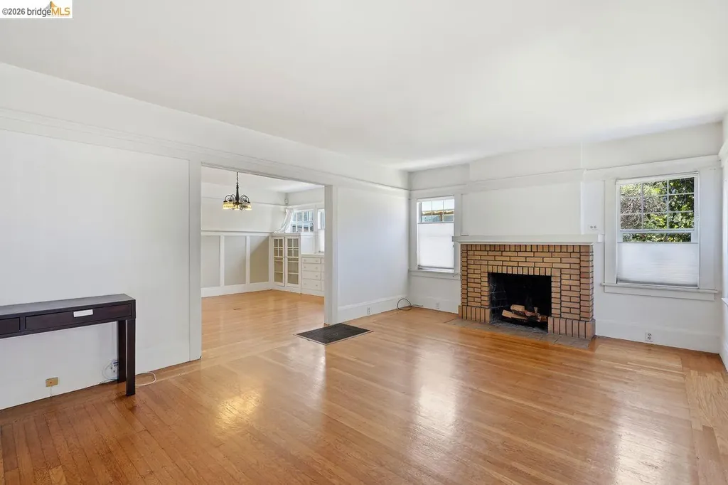1045 Stanford Avenue Oakland CA 94608