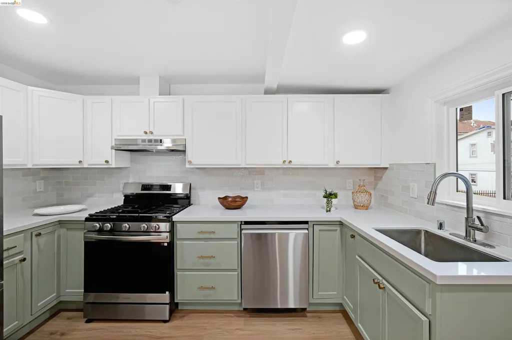 1812 Woolsey Street Berkeley CA 94703