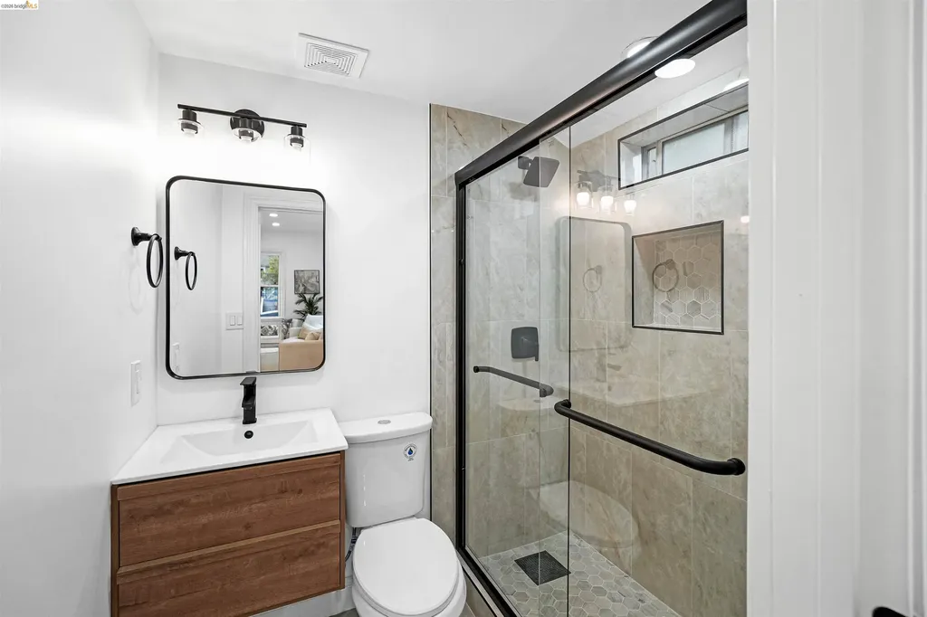 1812 Woolsey Street Berkeley CA 94703