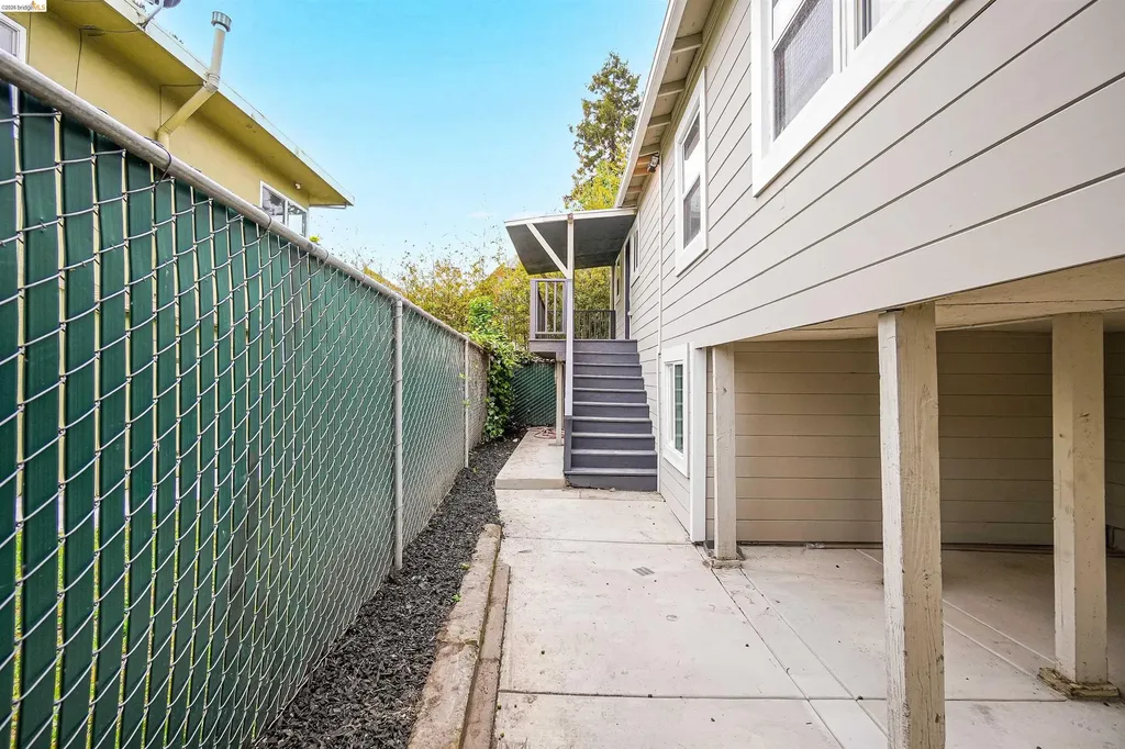 1812 Woolsey Street Berkeley CA 94703