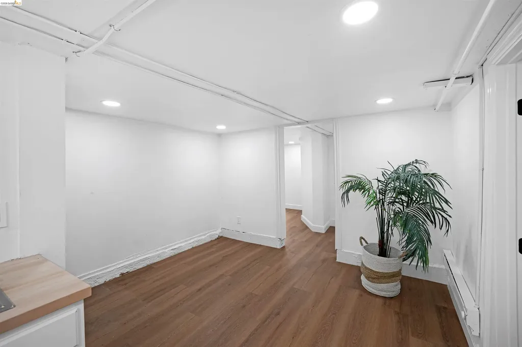 1812 Woolsey Street Berkeley CA 94703