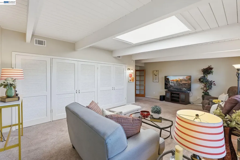 18160 Hunter Avenue San Lorenzo CA 94541