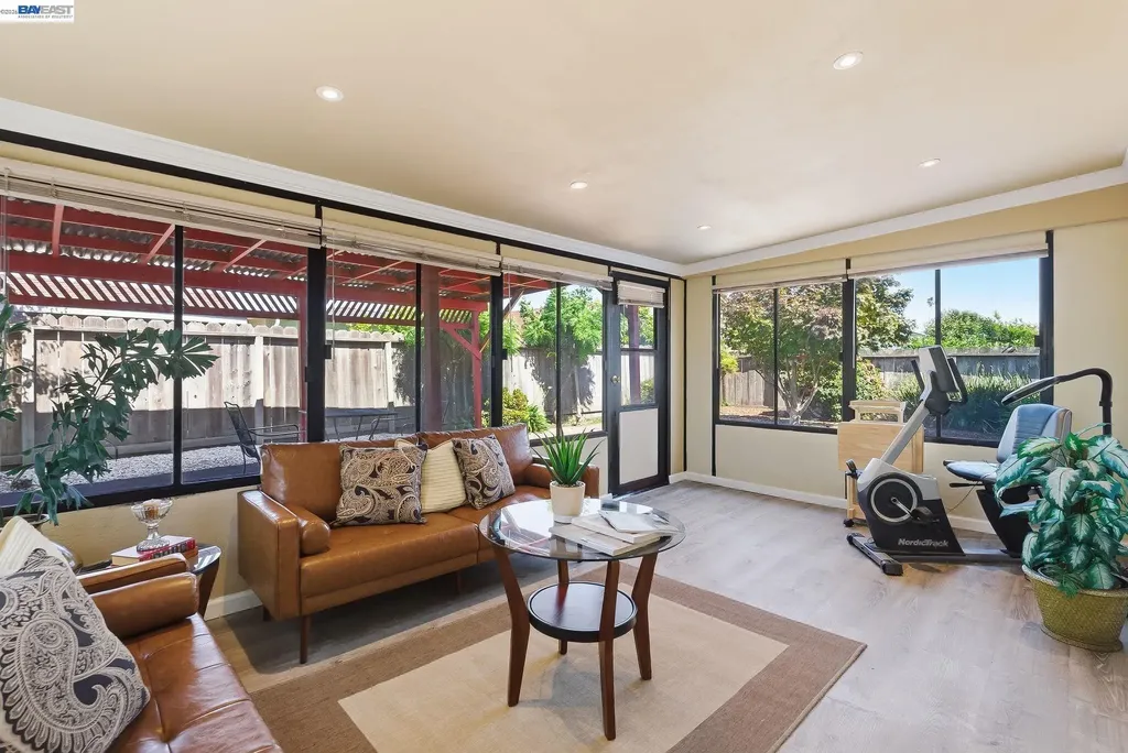 18160 Hunter Avenue San Lorenzo CA 94541