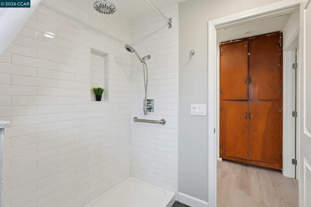 3720 Midvale Avenue Oakland CA 94602