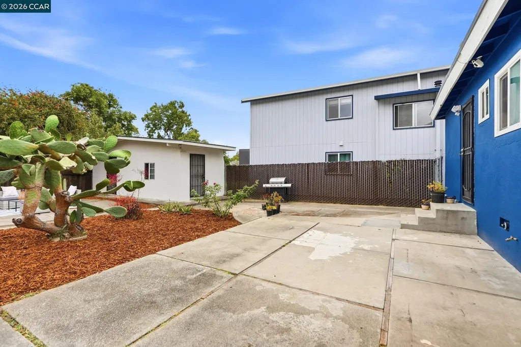 3720 Midvale Avenue Oakland CA 94602