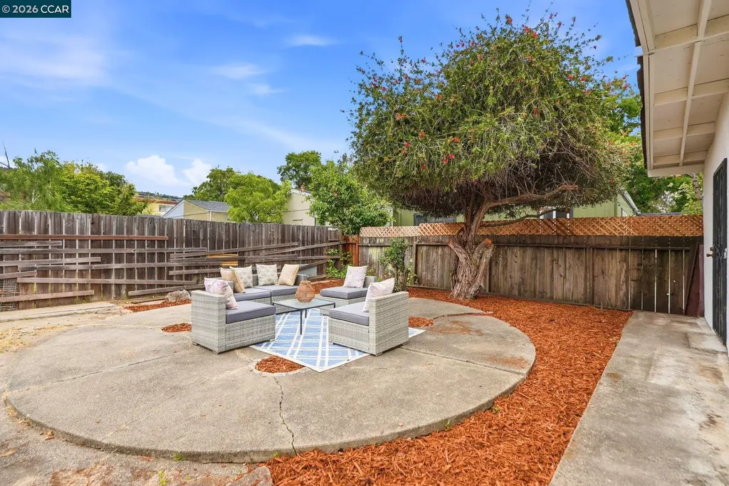 3720 Midvale Avenue Oakland CA 94602