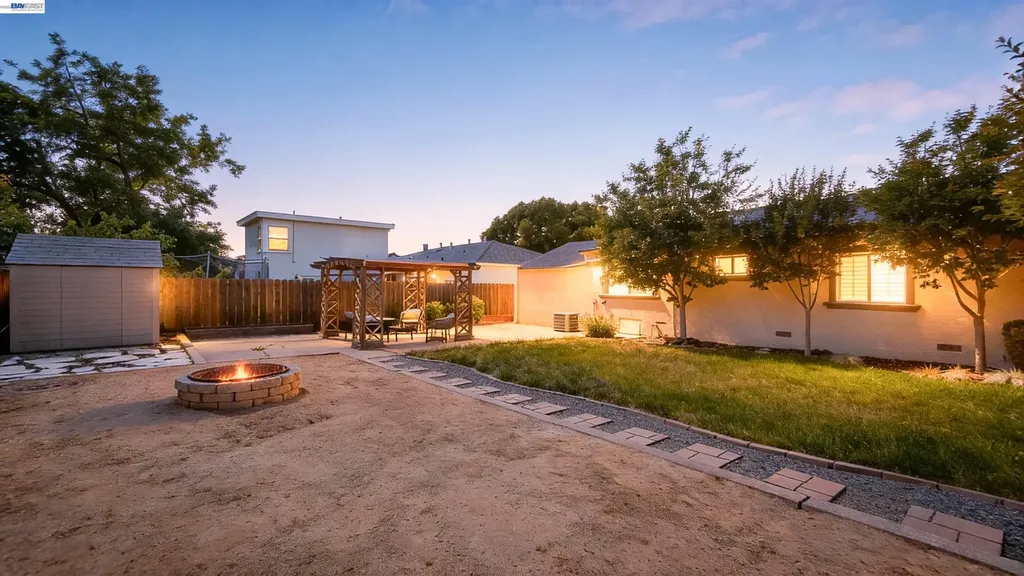 2293 Vestal Avenue Castro Valley CA 94546