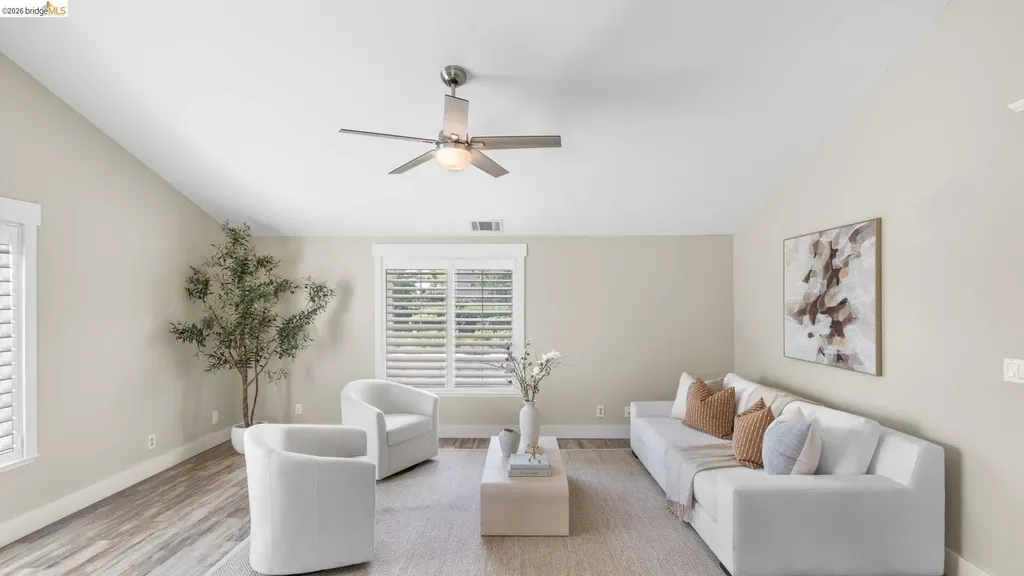 700 Brownstone Road Oakley CA 94561