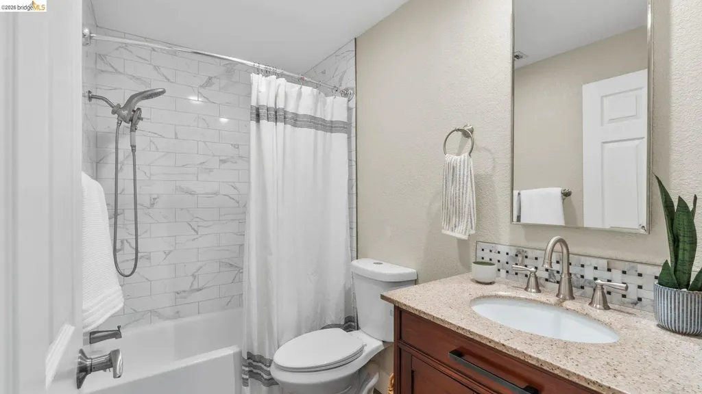 700 Brownstone Road Oakley CA 94561