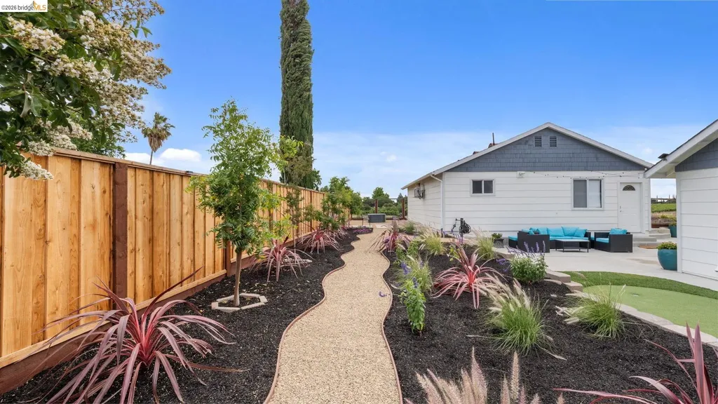 700 Brownstone Road Oakley CA 94561