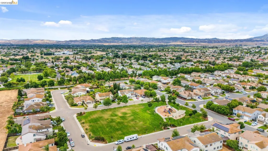 700 Brownstone Road Oakley CA 94561