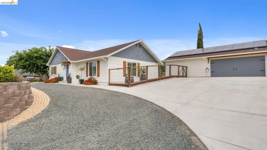 700 Brownstone Road Oakley CA 94561