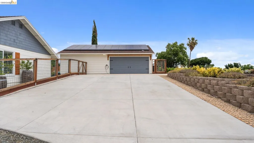 700 Brownstone Road Oakley CA 94561