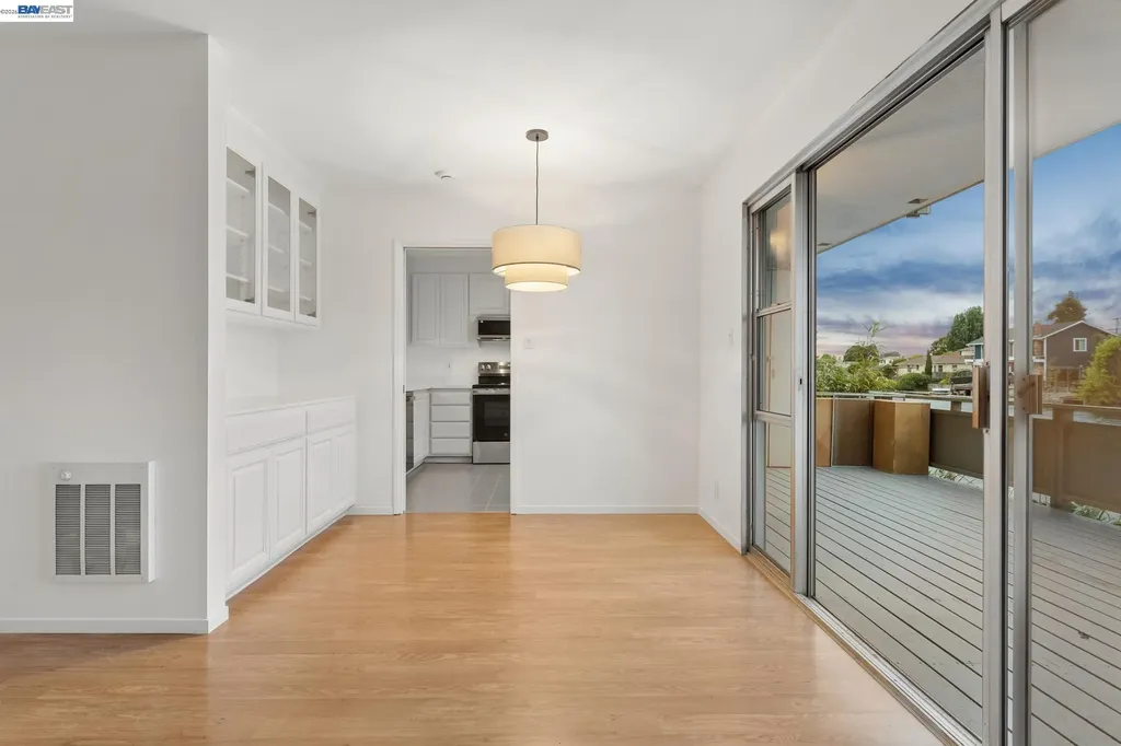 339 Broadway Alameda CA 94501