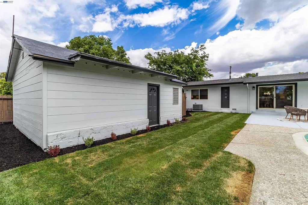 1121 P Street Livermore CA 94551