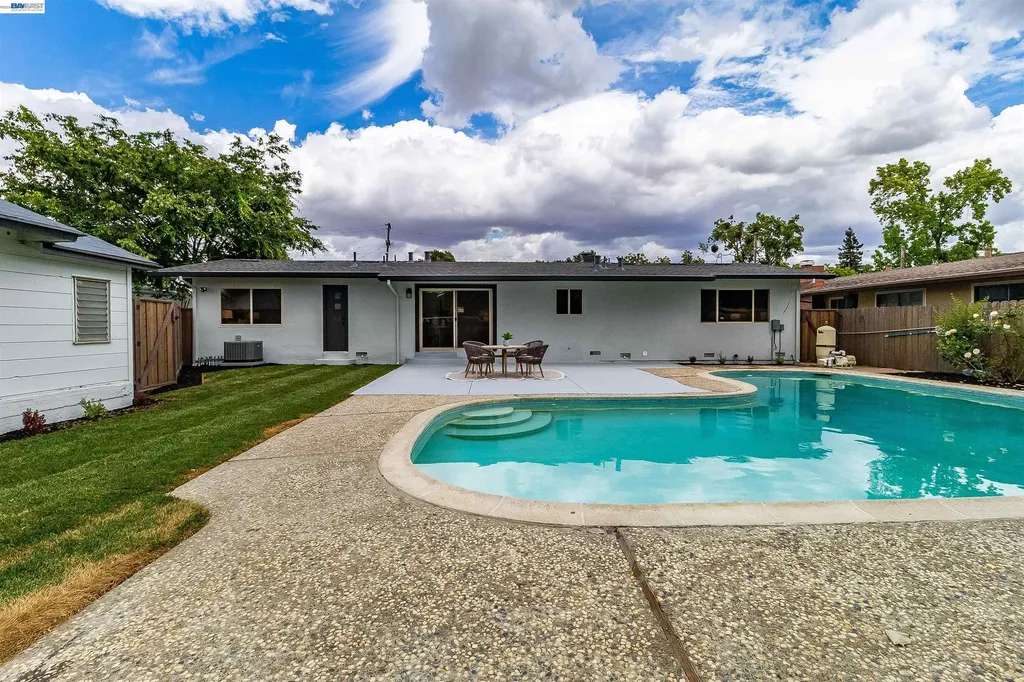 1121 P Street Livermore CA 94551