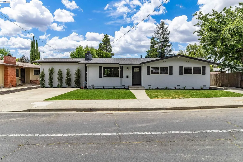 1121 P Street Livermore CA 94551