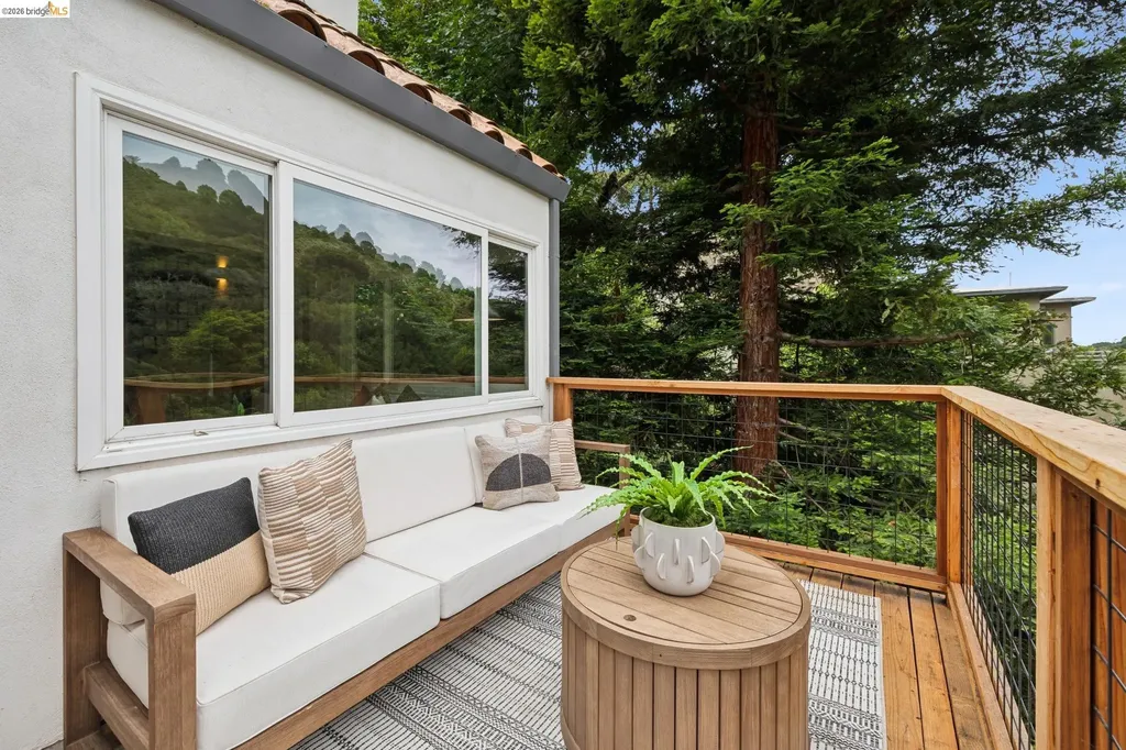 1053 Rispin Drive Berkeley CA 94705