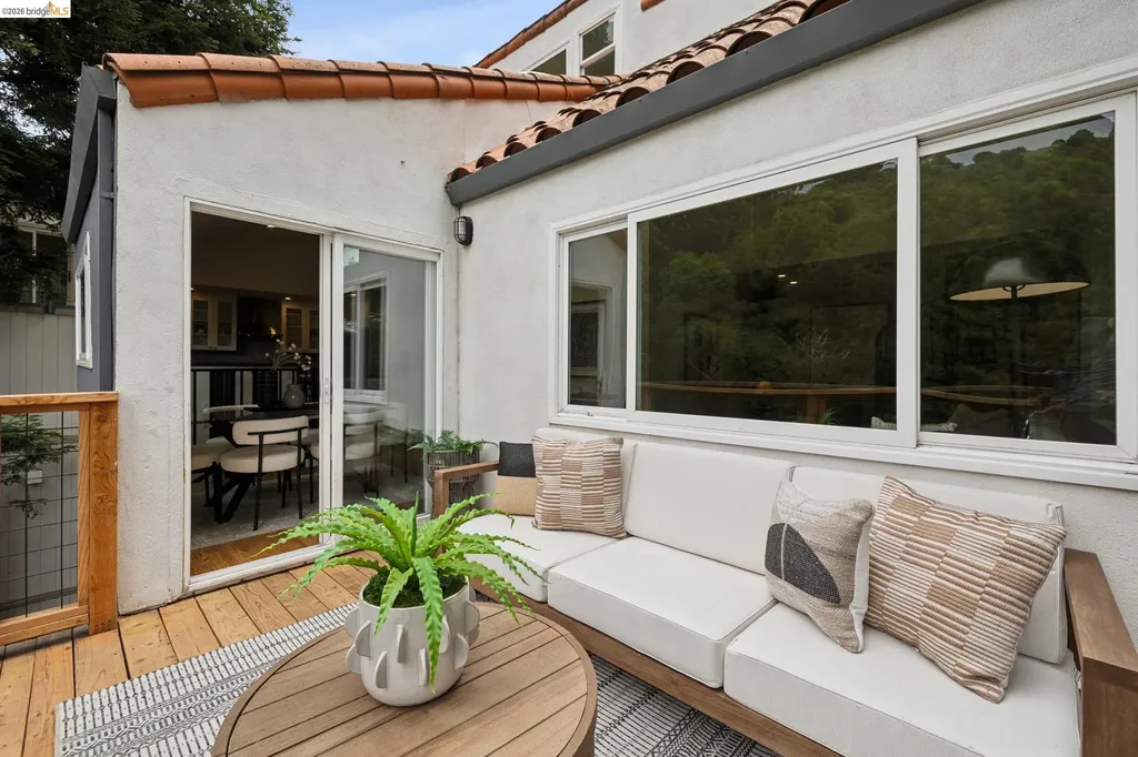 1053 Rispin Drive Berkeley CA 94705