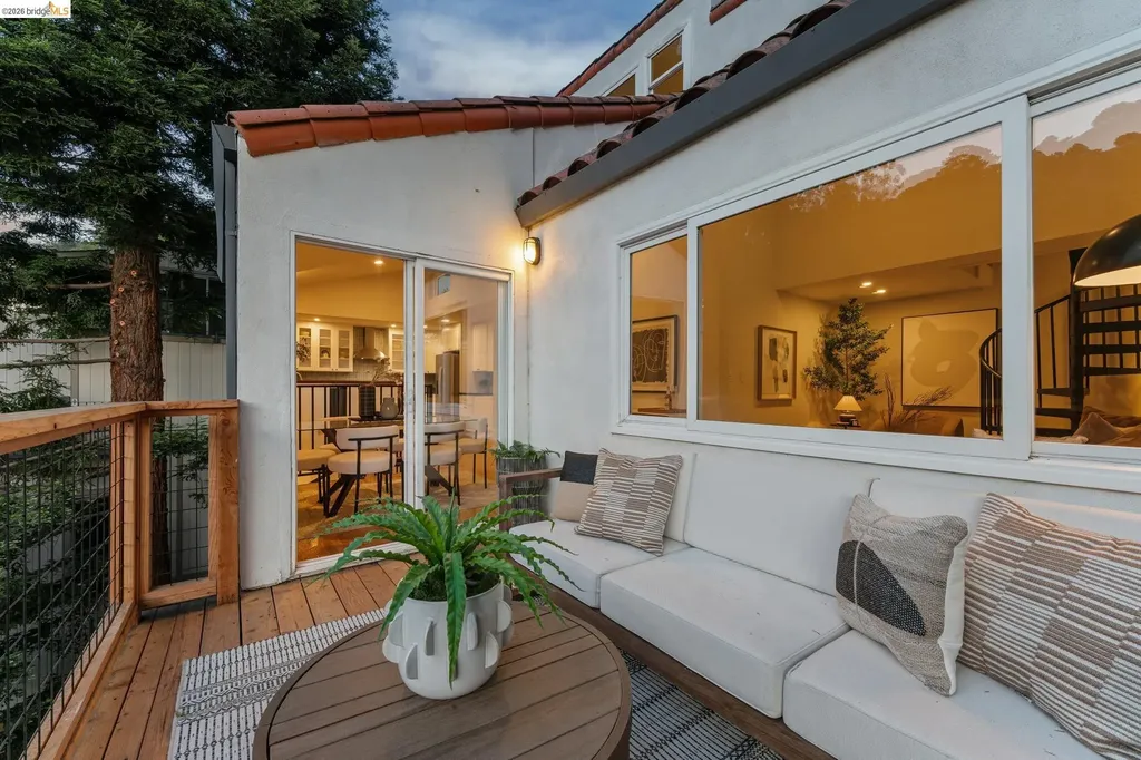 1053 Rispin Drive Berkeley CA 94705