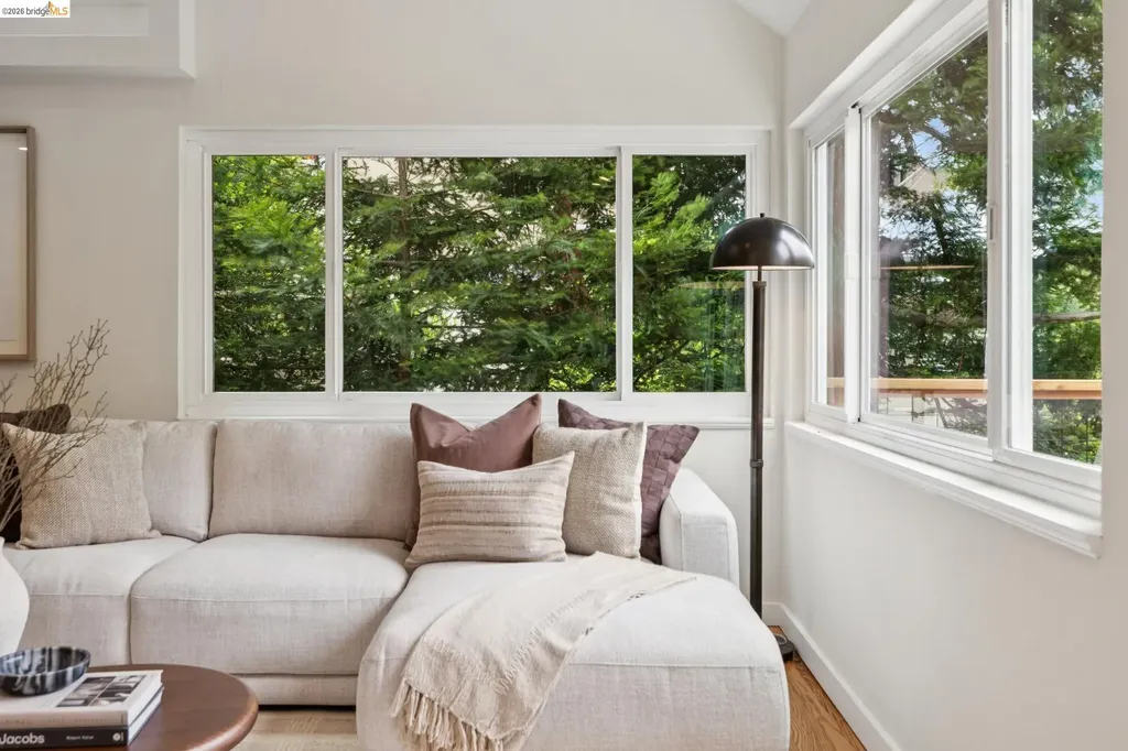 1053 Rispin Drive Berkeley CA 94705