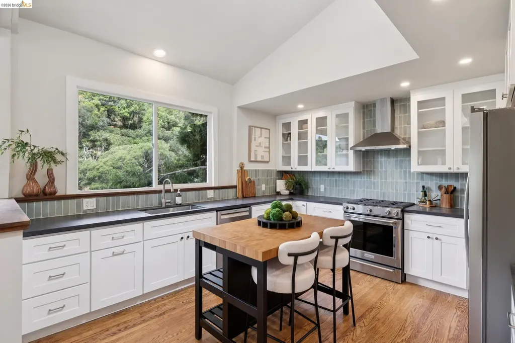 1053 Rispin Drive Berkeley CA 94705