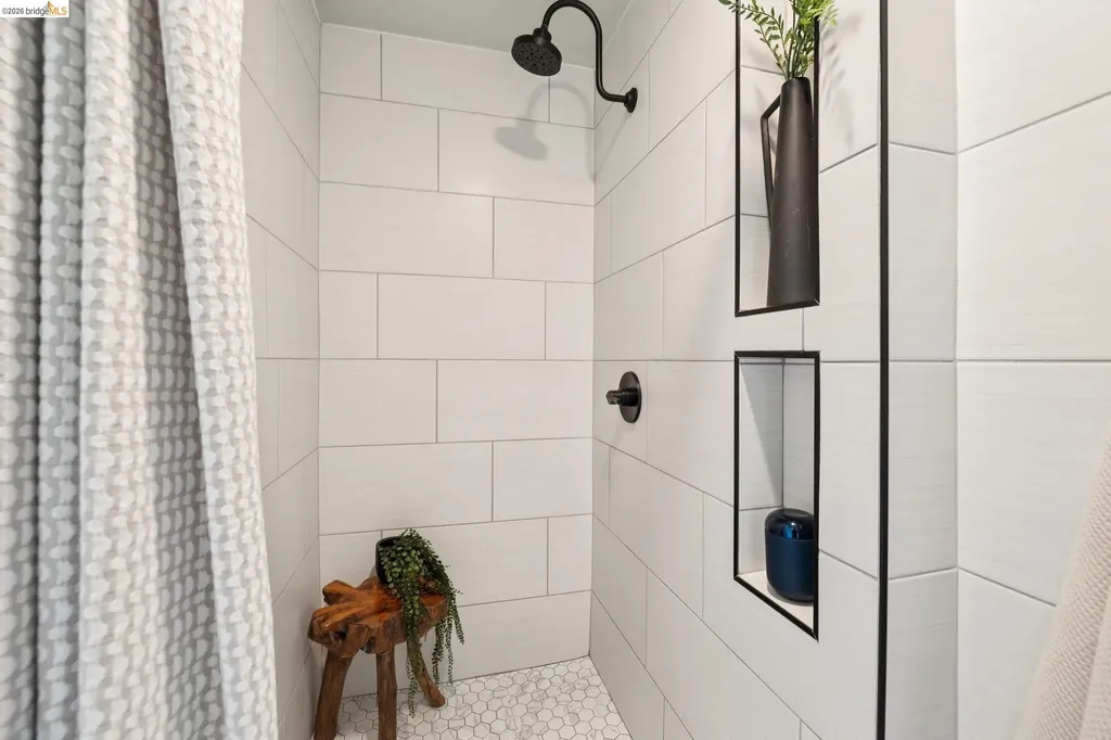 1053 Rispin Drive Berkeley CA 94705