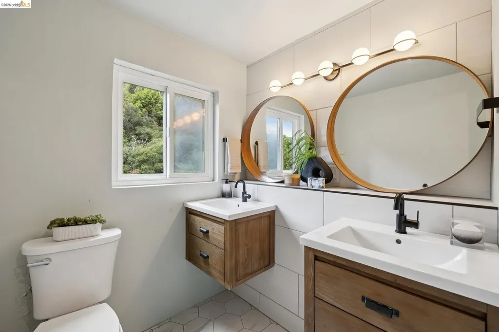 1053 Rispin Drive Berkeley CA 94705