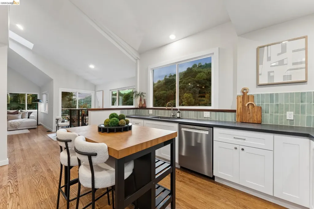 1053 Rispin Drive Berkeley CA 94705
