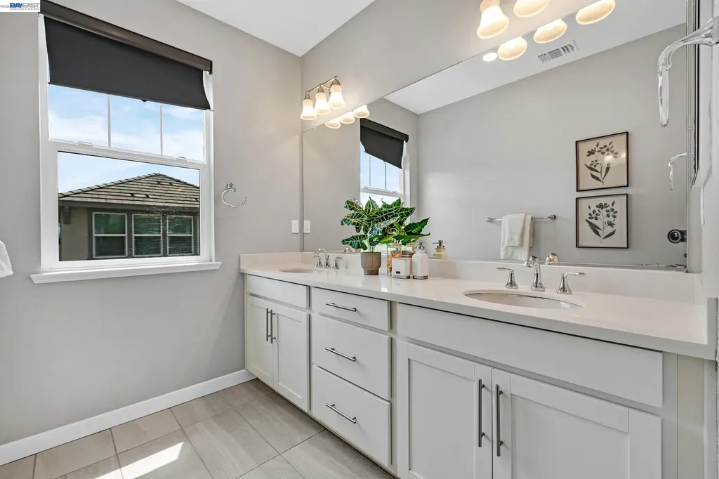 24221 2nd Street Hayward CA 94541