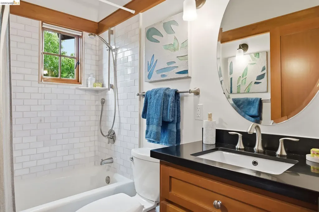 6401 Benvenue Avenue Oakland CA 94618