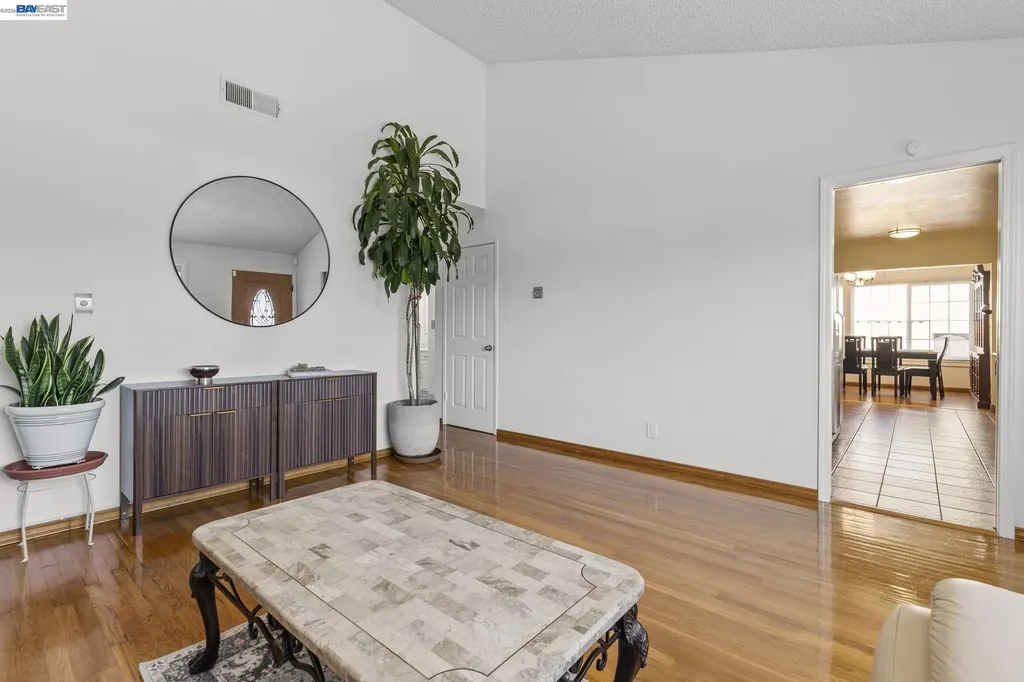 7995 Peachtree Avenue Newark CA 94560