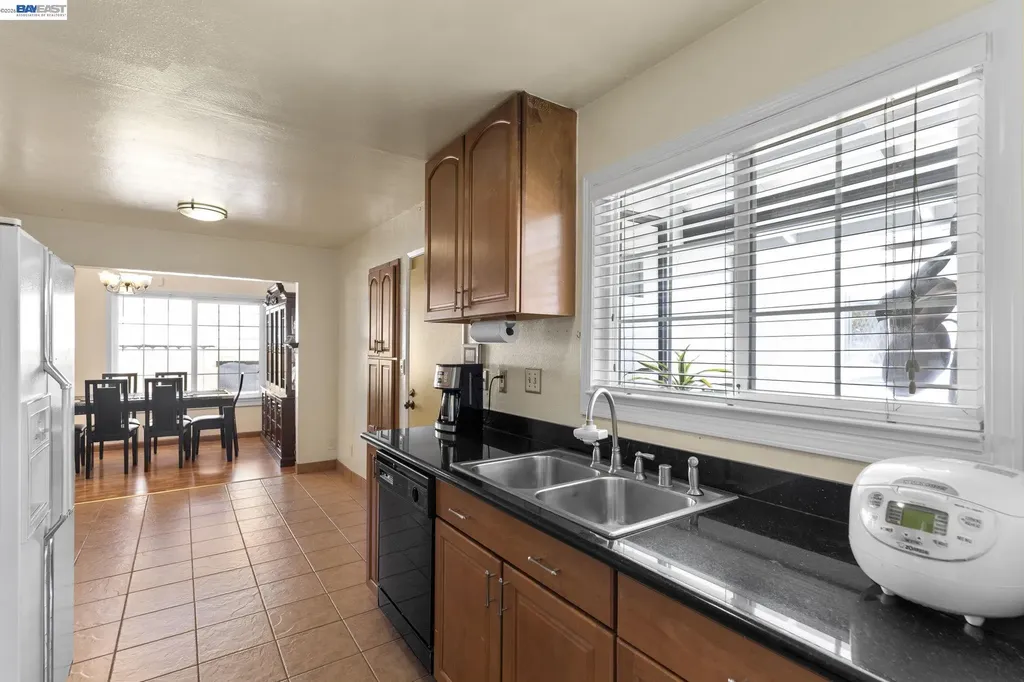 7995 Peachtree Avenue Newark CA 94560