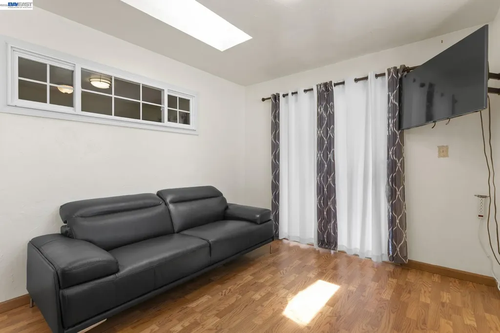 7995 Peachtree Avenue Newark CA 94560