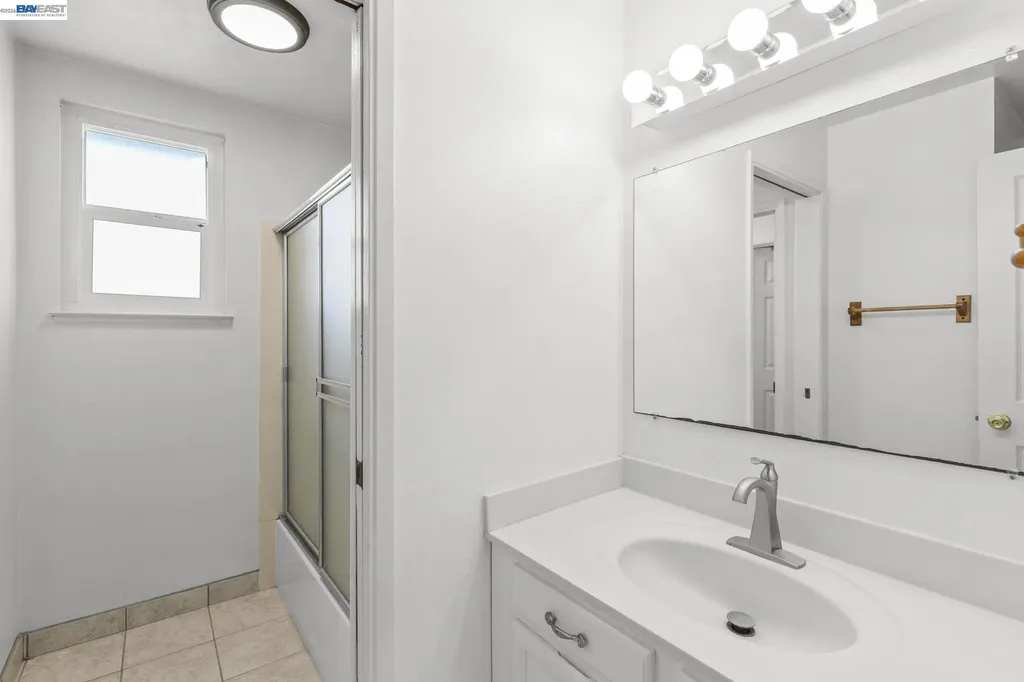 7995 Peachtree Avenue Newark CA 94560
