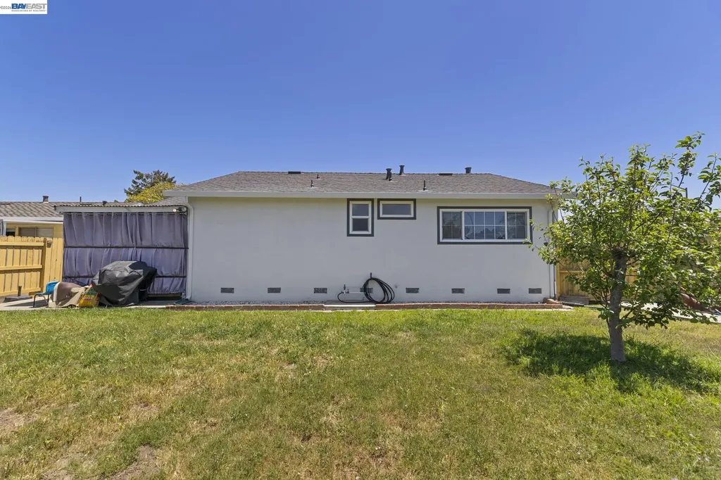 7995 Peachtree Avenue Newark CA 94560