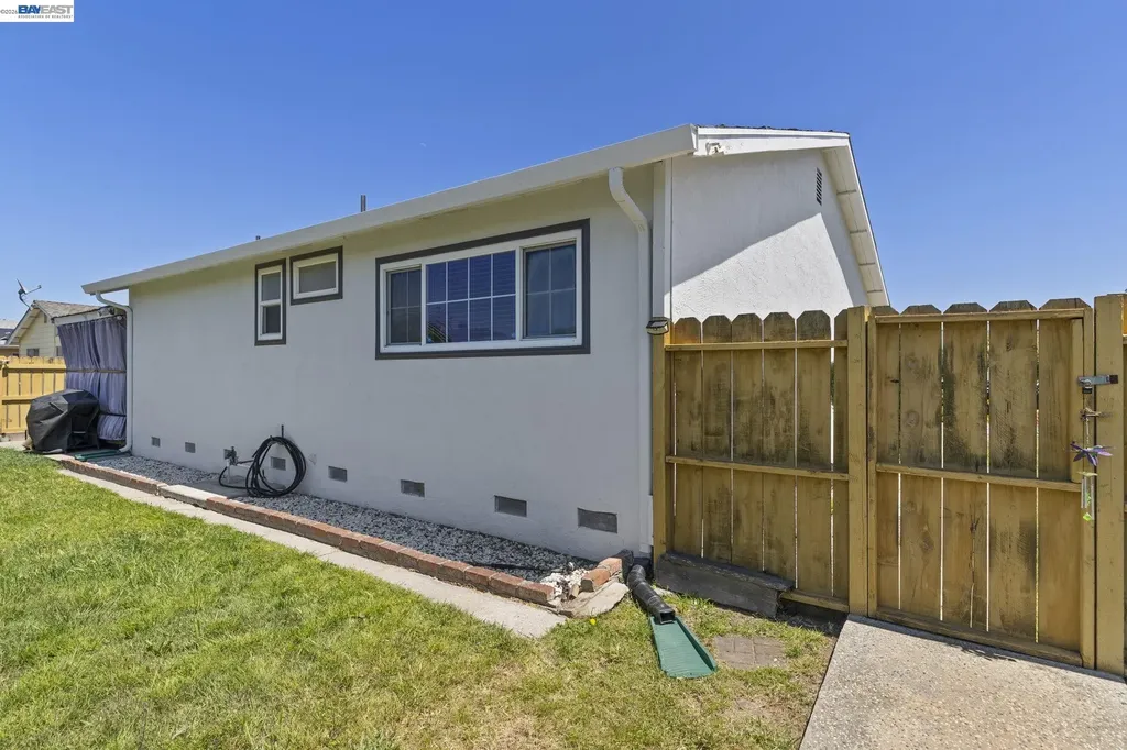 7995 Peachtree Avenue Newark CA 94560