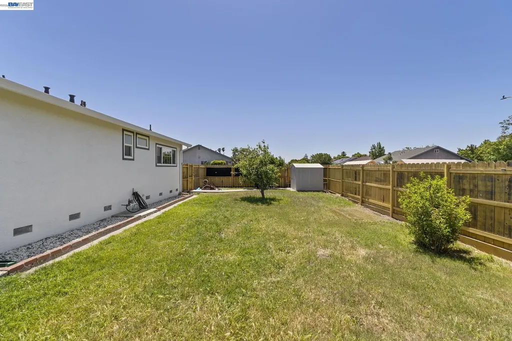 7995 Peachtree Avenue Newark CA 94560