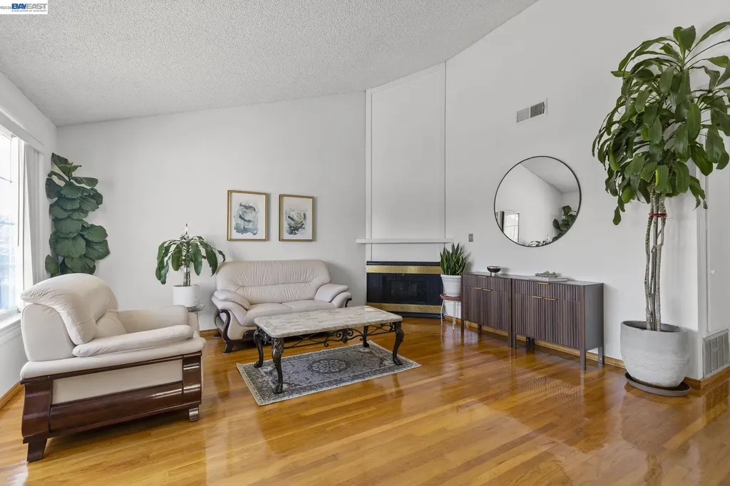 7995 Peachtree Avenue Newark CA 94560