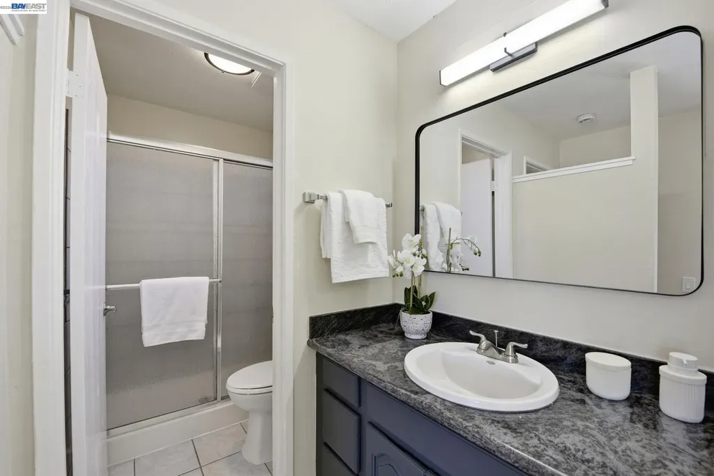 1118 Lovelock Way Hayward CA 94544