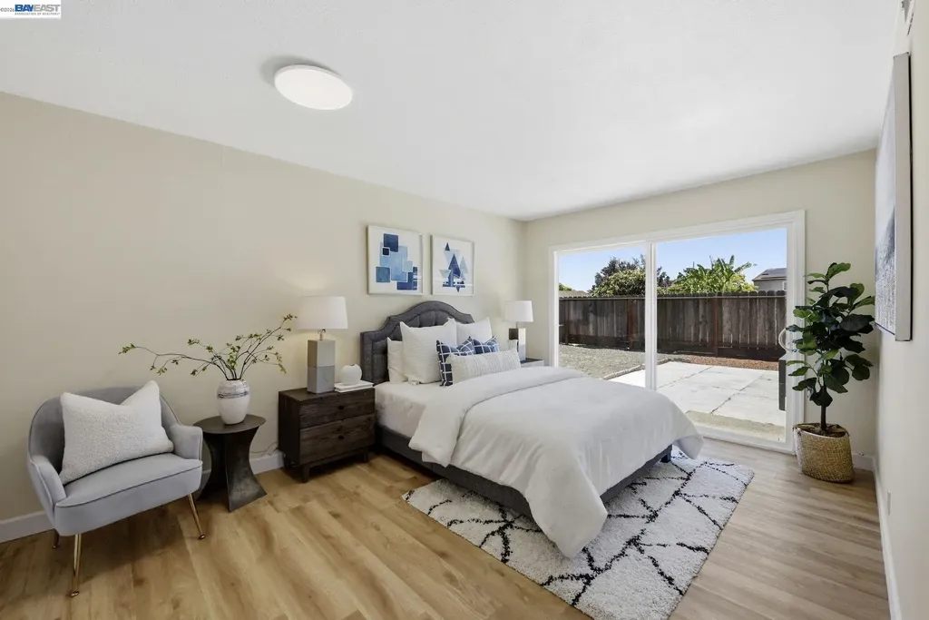 1118 Lovelock Way Hayward CA 94544