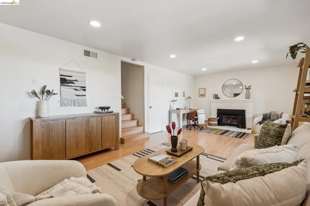 2325 Carquinez Avenue El Cerrito CA 94530