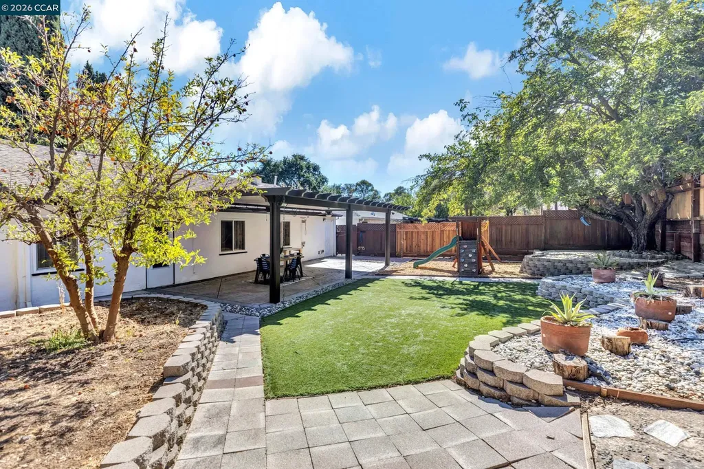1162 Francine Court Concord CA 94518