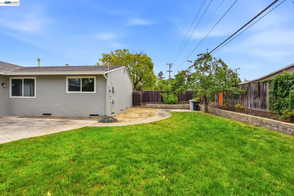 2004 Mento Drive Fremont CA 94539
