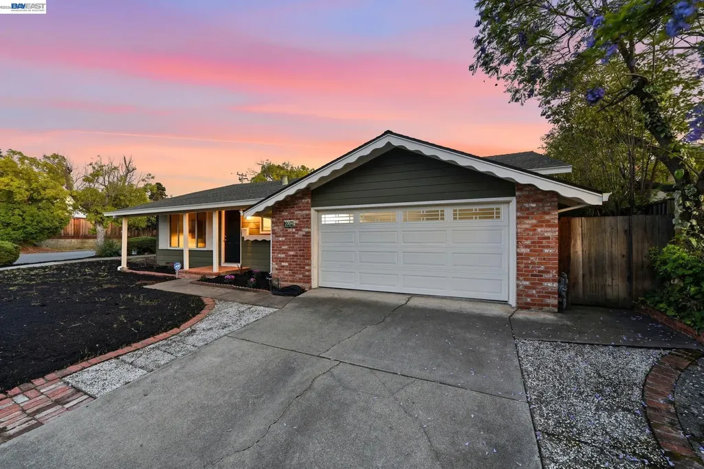 2004 Mento Drive Fremont CA 94539