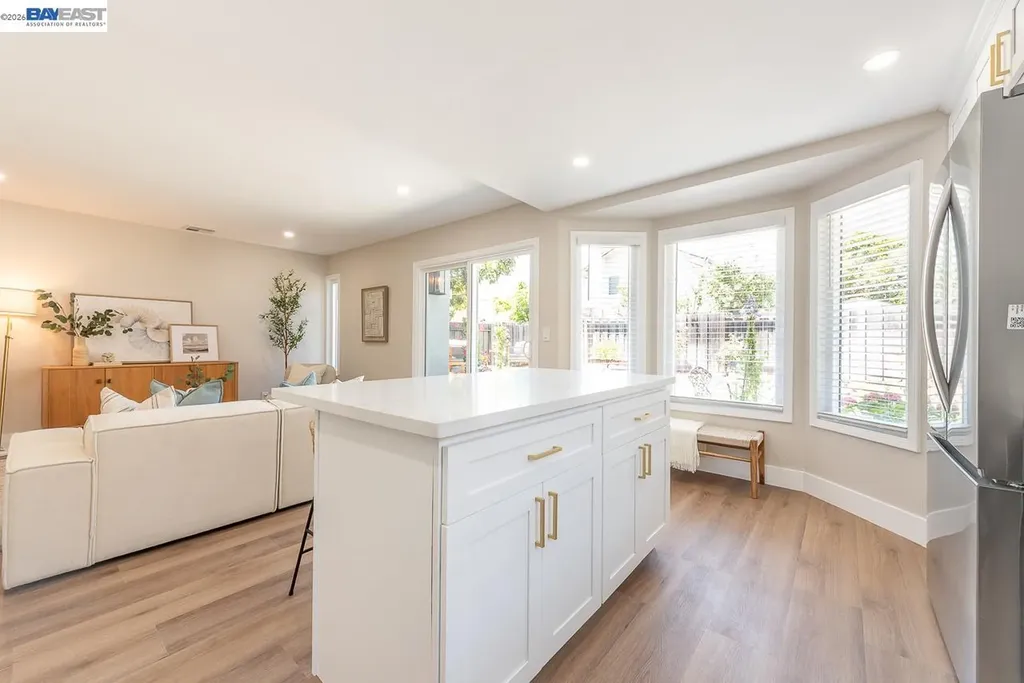 32767 Hilmar Street Union City CA 94587